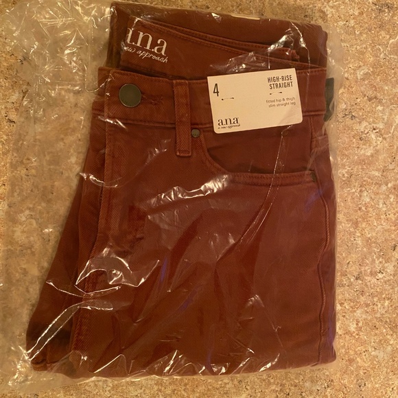 NEW Women’s a.n.a Jeans High Waisted Straight Leg Size 4 Brandy Brown - Picture 4 of 5